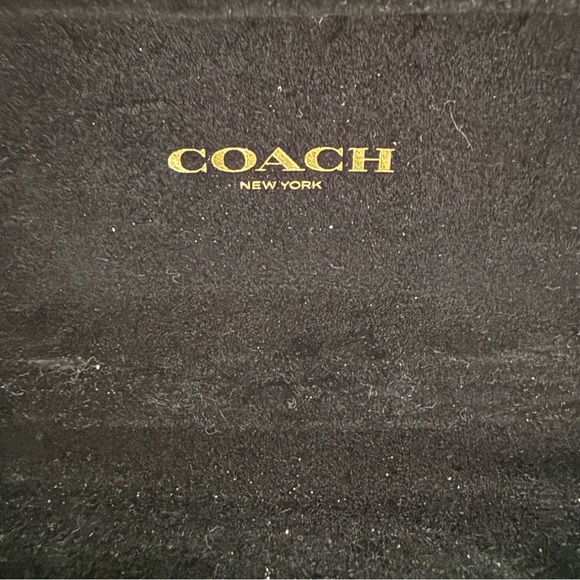 Coach Hard Eyeglass Case Black Shell‎ Felt Interior - Picture 8 of 8